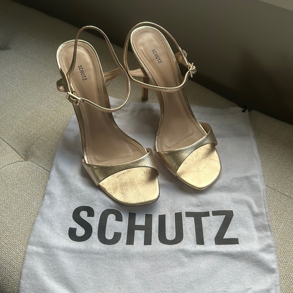 SCHUTZ Shoes - Gold Schulz sandals
